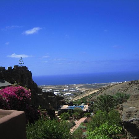 Castillo Lanzarote Villa Sophie - Luxury Villa -Sleep In A Volcanic Cave With Heated Pool Tías Extérieur photo