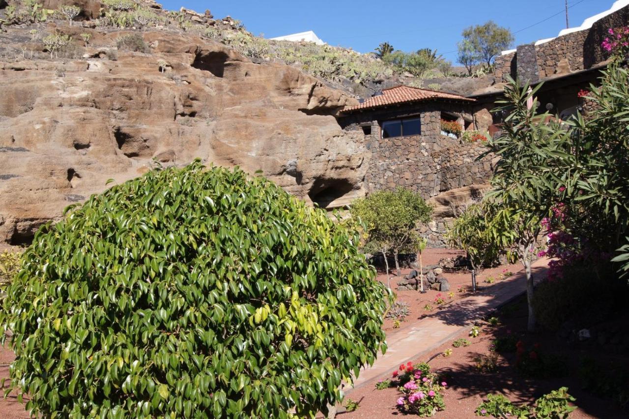 Castillo Lanzarote Villa Sophie - Luxury Villa -Sleep In A Volcanic Cave With Heated Pool Tías Extérieur photo