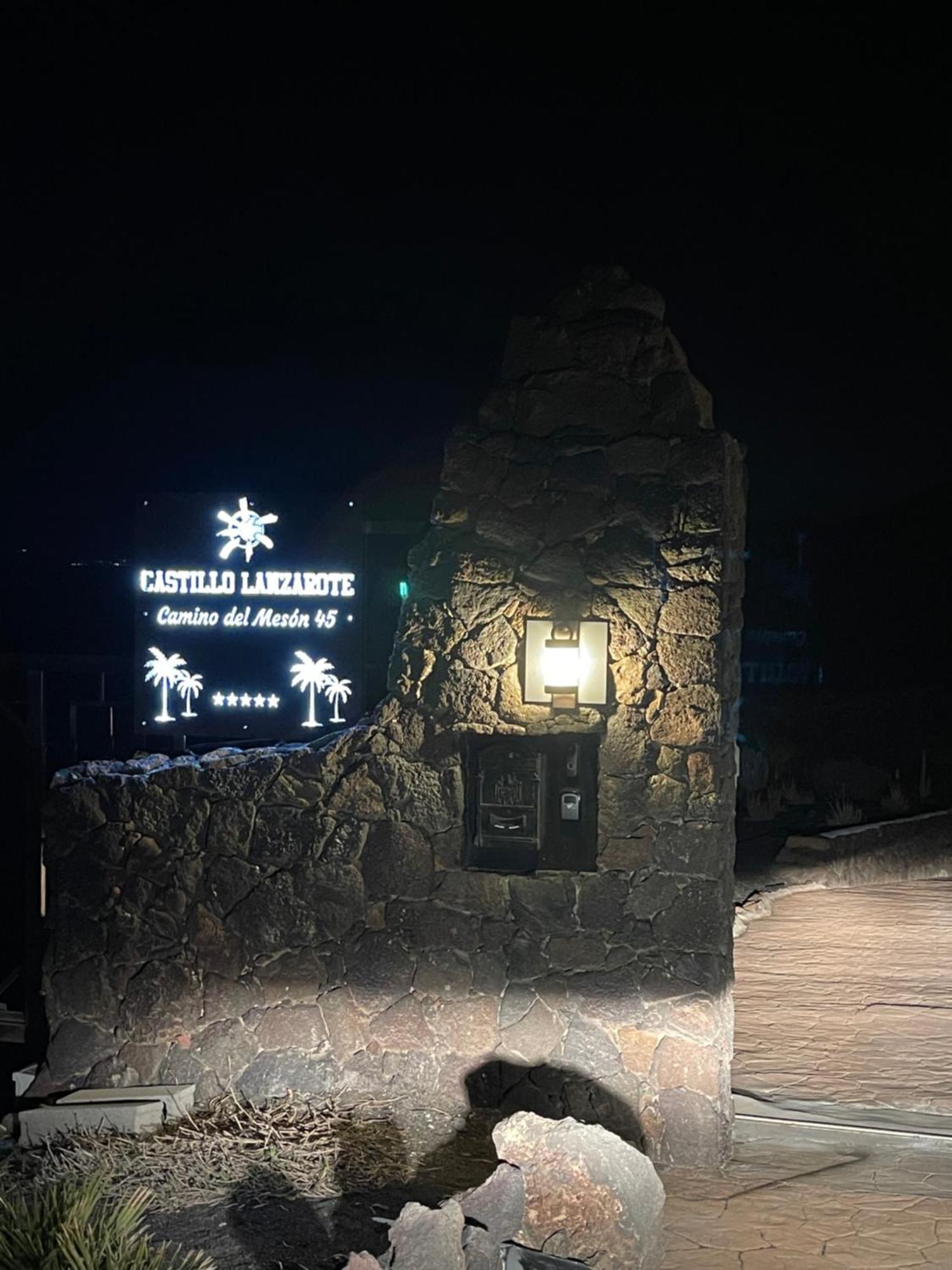 Castillo Lanzarote Villa Sophie - Luxury Villa -Sleep In A Volcanic Cave With Heated Pool Tías Extérieur photo