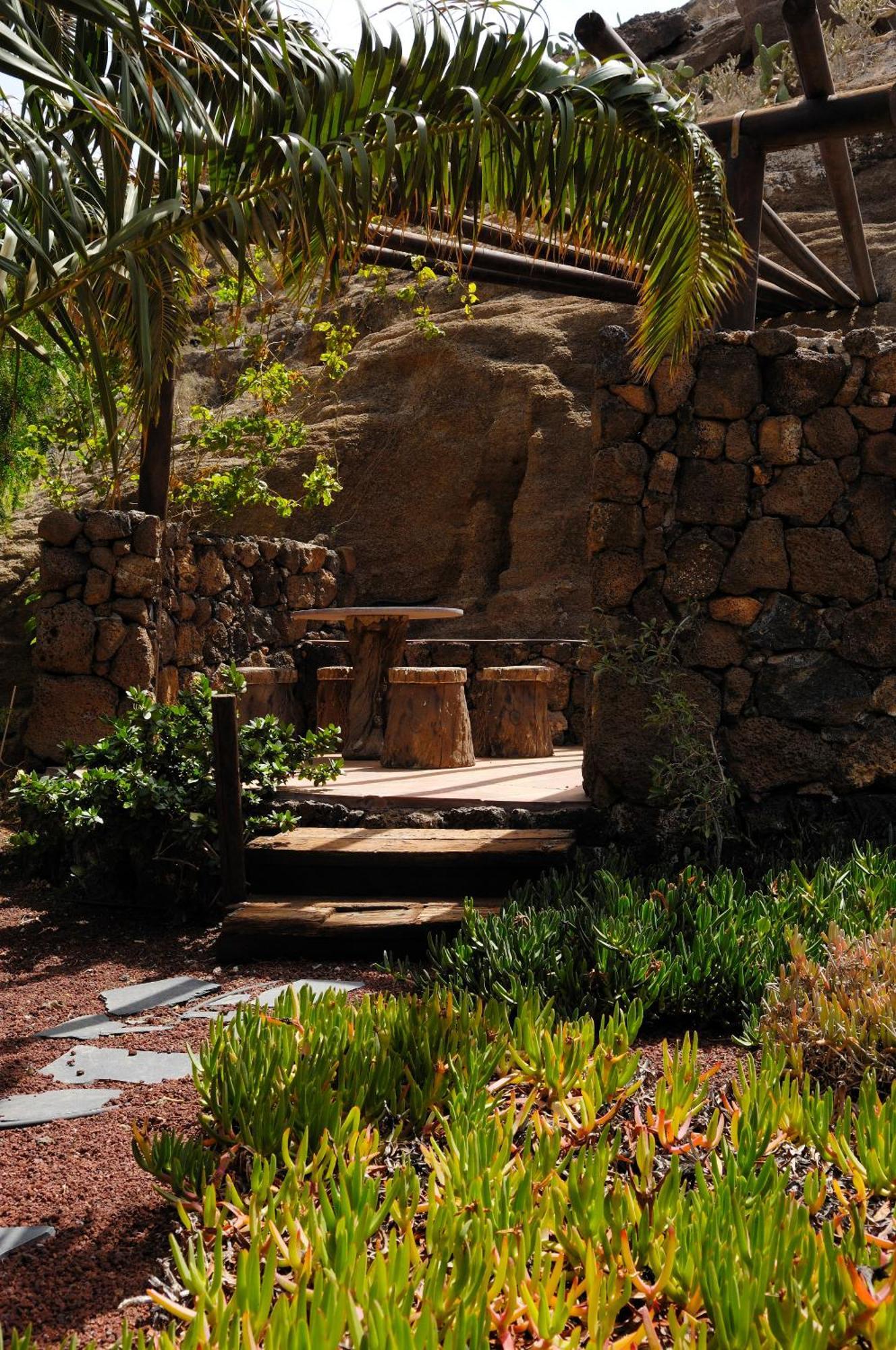 Castillo Lanzarote Villa Sophie - Luxury Villa -Sleep In A Volcanic Cave With Heated Pool Tías Extérieur photo