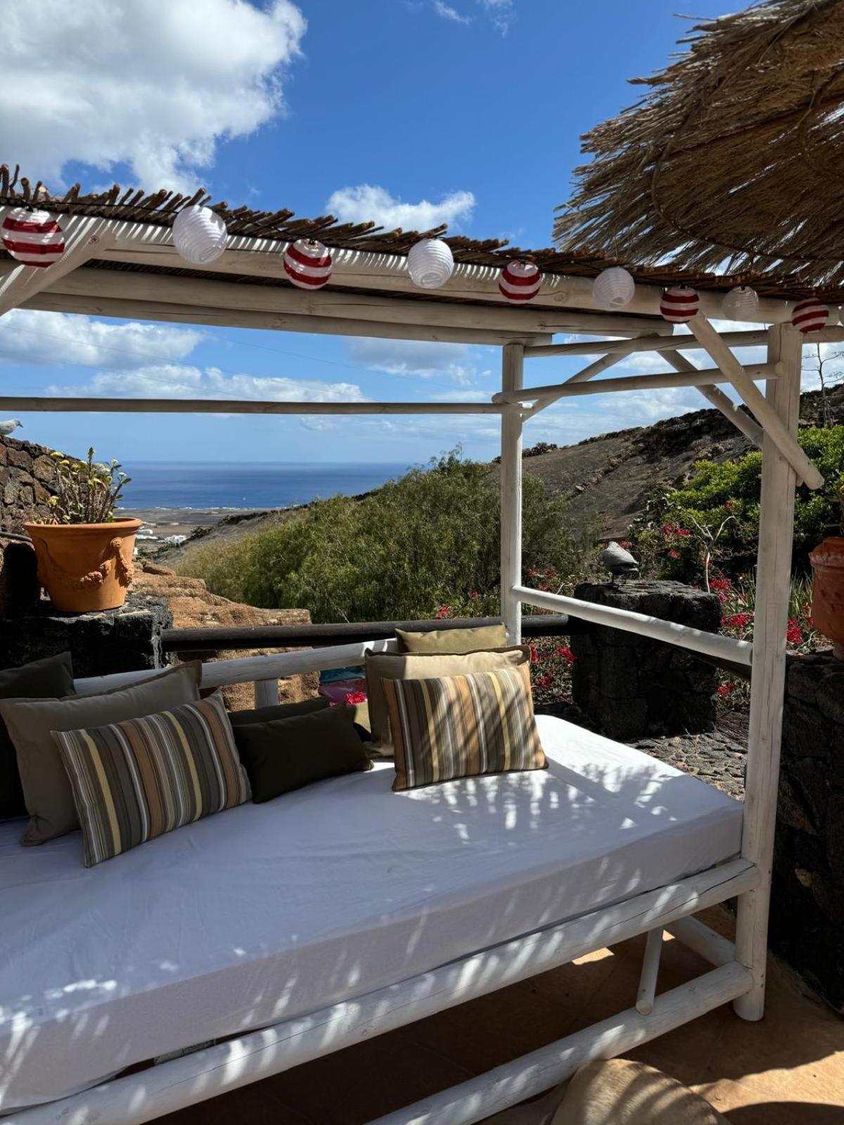 Castillo Lanzarote Villa Sophie - Luxury Villa -Sleep In A Volcanic Cave With Heated Pool Tías Extérieur photo