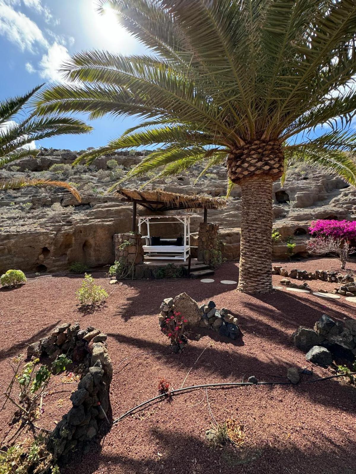 Castillo Lanzarote Villa Sophie - Luxury Villa -Sleep In A Volcanic Cave With Heated Pool Tías Extérieur photo