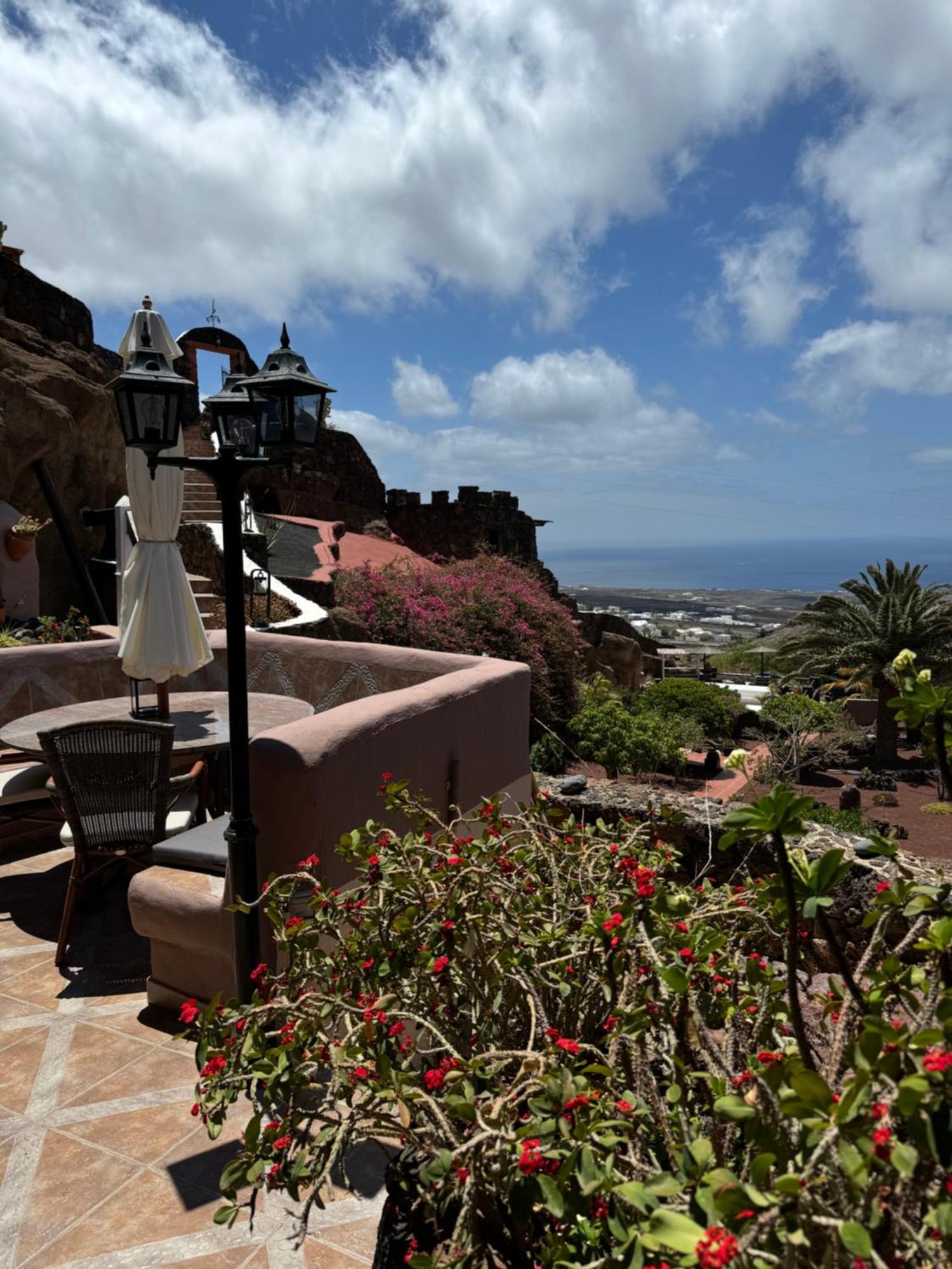 Castillo Lanzarote Villa Sophie - Luxury Villa -Sleep In A Volcanic Cave With Heated Pool Tías Extérieur photo
