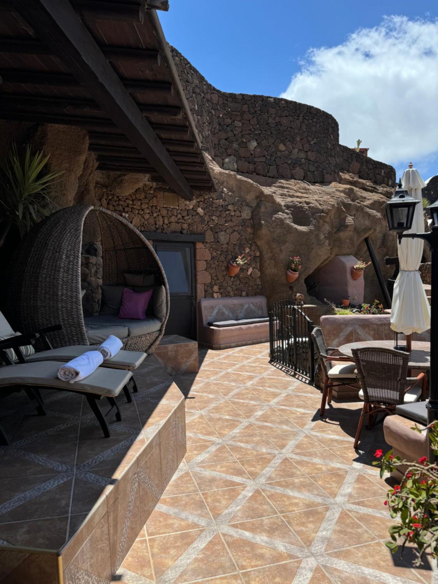 Castillo Lanzarote Villa Sophie - Luxury Villa -Sleep In A Volcanic Cave With Heated Pool Tías Extérieur photo